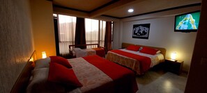 In-room safe, blackout drapes, soundproofing, free WiFi - Hotel Turisticas 63 (Bogotá)