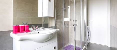 Douche, bidet