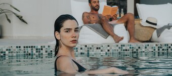 พิฆเนลีส สวีตส์ - เฉพาะผู้ใหญ่เท่านั้น