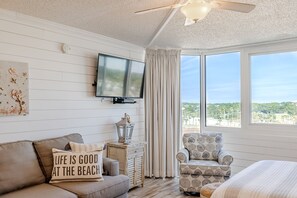 تلفزيون ذكي، برامج وأفلام نتفليكس، تنس طاولة، خدمات بث