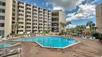 Piscina a l'aire lliure