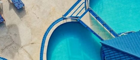 Piscina | Una piscina al aire libre