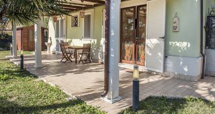 M273 - Marcelli, new three-room apartment with garden