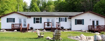 Lakelure Cottages - Walleye