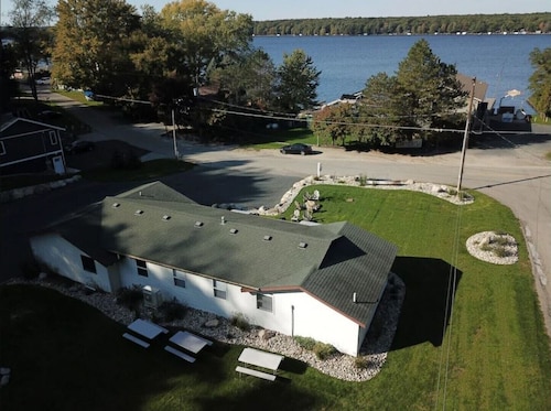 Lakelure Cottages - Walleye
