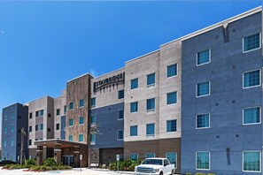 Exterior - Staybridge Suites Portland by IHG (Portland)