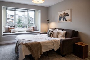 1 bedroom, desk, iron/ironing board, free WiFi