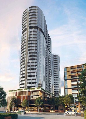 Exterior - High-Rise Balcony Unit with City Views, Gym, Pool (Moonee Ponds)