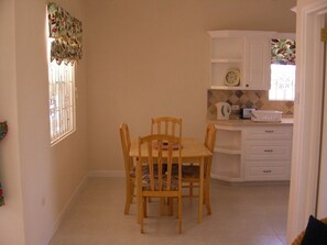 Dining - 1 BEDROOM  APARTMENT Plover Court Apartments (Marlowe)