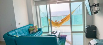 아파르타멘토스 코베냐스 프렌테 알 마르  3  하비타시오네스