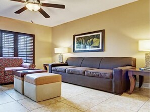 Living area - Summer Bay Orlando by Exploria Resorts (Clermont)