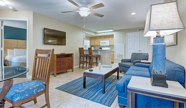 Living area - Summer Bay Orlando by Exploria Resorts (Clermont)