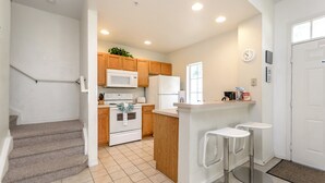 Departamento (2609GR00) | Cocina privada