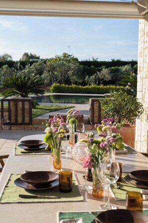 Outdoor dining