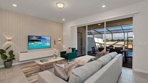 Apartment (7420 Oakmoss Loop) | Living room | Flat-screen TV - 7420 Oakmoss Loop (Davenport)