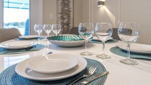 Apartment (7420 Oakmoss Loop) | Private kitchen - 7420 Oakmoss Loop (Davenport)
