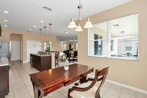 Room - 1042tour (Kissimmee)