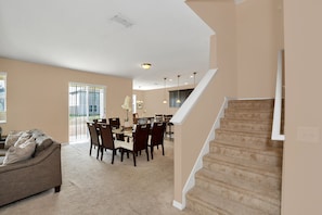Villa (1042TOUR) | Living room | Flat-screen TV, books