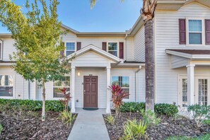 Exterior - 8958silver (Kissimmee)