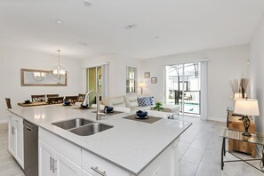 Apartment (4815LULABY ) | Private kitchen