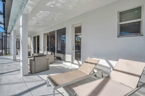 Villa (2615CALISTOGA) | Balcony