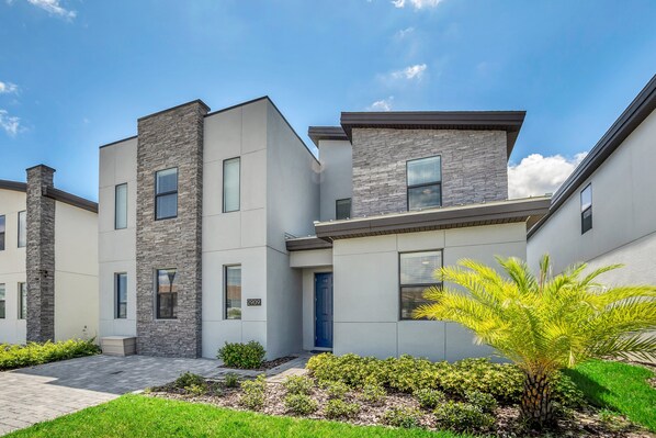 House (2909FABLE) | Exterior