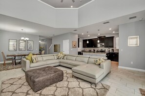 Villa (4722KINGS) | Living room