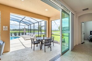 Outdoor dining - 15 Bedroom 11 Bathroom Sleeps 6148broad (Davenport)