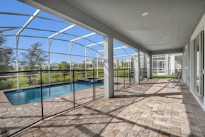 Exterior - 8818inter (Davenport)