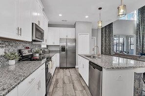 House (4724SHD) | Exterior