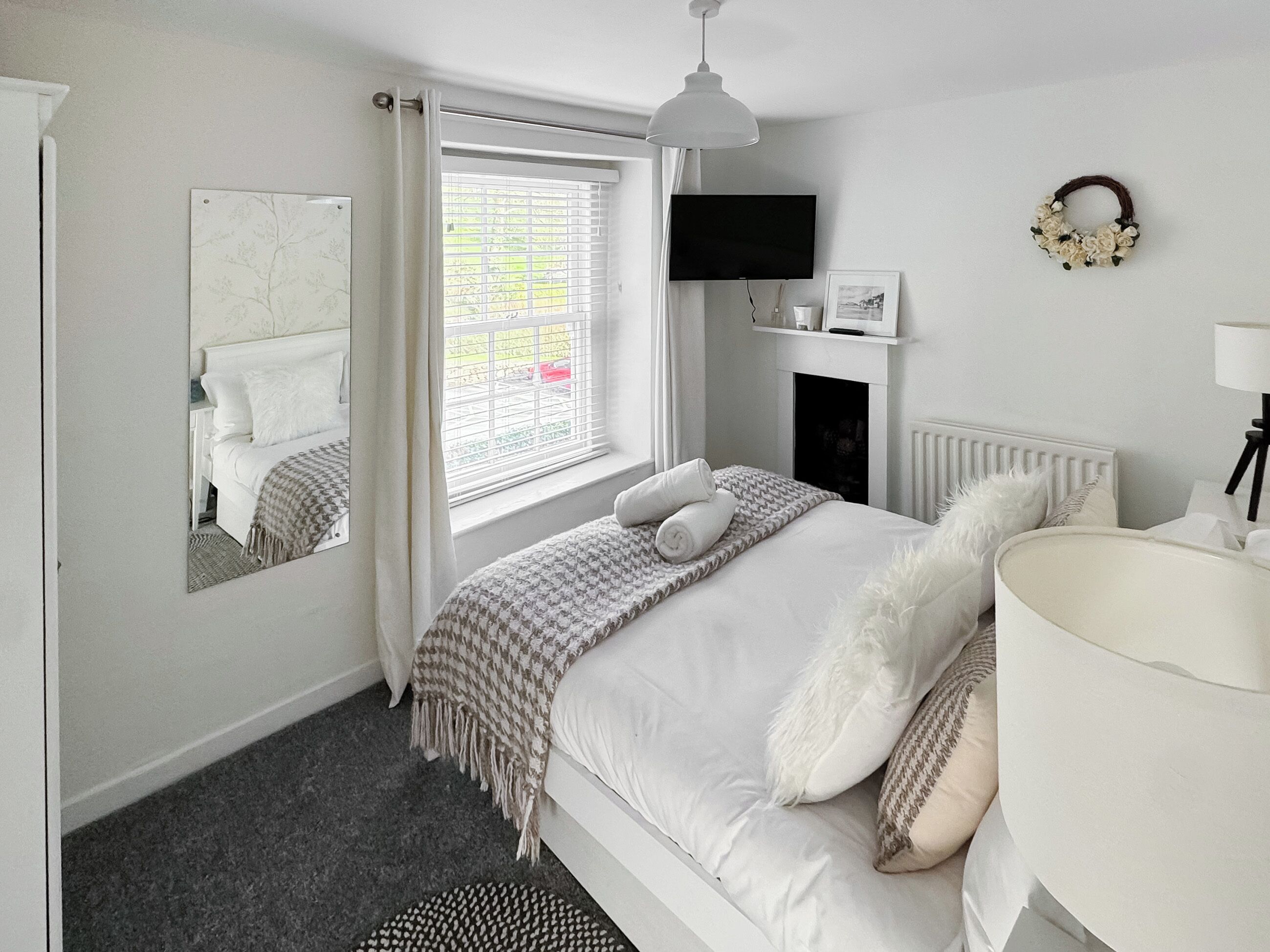 2 bedrooms, WiFi (free), bed sheets