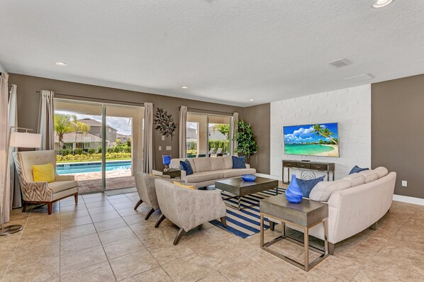 Villa (421BURMA) | Living room | Flat-screen TV - 421burma (Kissimmee)