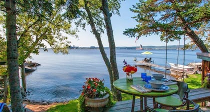 Bayview Cottage Park Point Retreat | Private Dock + Beach Across Street