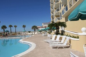 Photo non classée, 3 sur 28, bouton