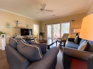 Condo, Multiple Beds (Magnolia Place 104-4665) | Living room