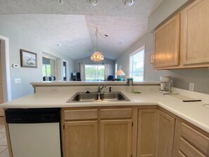 Condo, Multiple Beds (River Oaks 11-I) | Private kitchen
