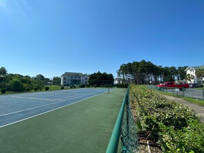 Condo, Multiple Beds (River Oaks 11-I) | Sports court