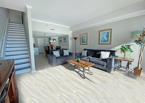 Condo, Plusieurs lits (Ocean Forest 2309) | Salle de séjour