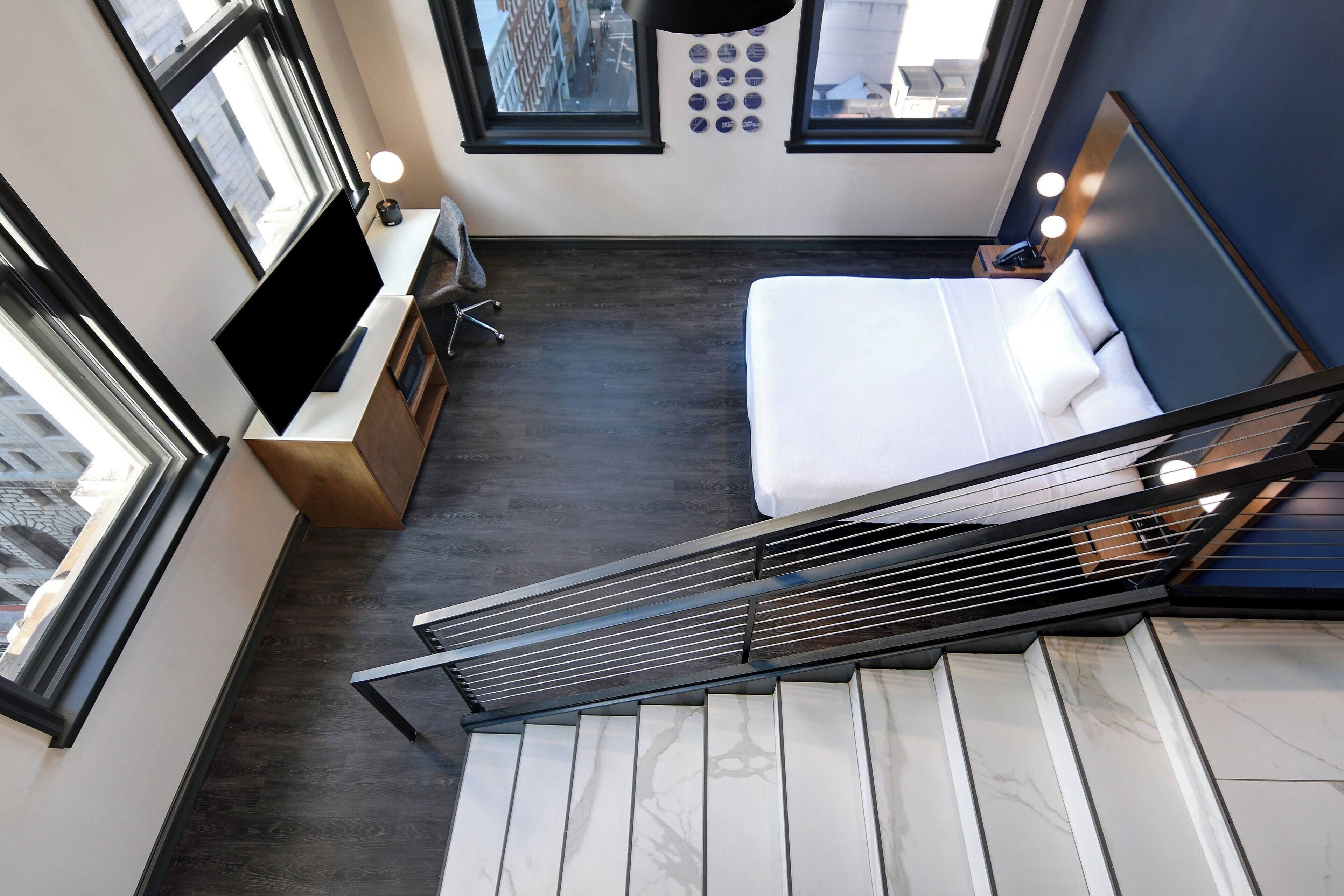 Photo - Courtyard by Marriott Cincinnati Downtown