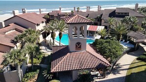 Exterior - 1410 Windsong - Beautifully updated, 2 Bedroom, Oceanfront (Fernandina Beach)