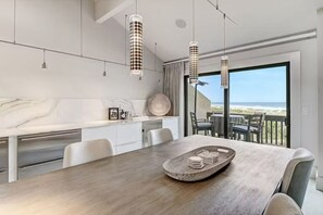 Dining - 1410 Windsong - Beautifully updated, 2 Bedroom, Oceanfront (Fernandina Beach)