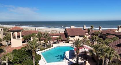 1410 Windsong - Beautifully updated, 2 Bedroom, Oceanfront