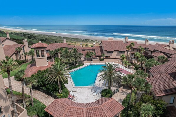 Pool - 1410 Windsong - Beautifully updated, 2 Bedroom, Oceanfront (Fernandina Beach)