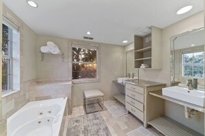 Luokittelematon kuva, 3 kautta 28, painike