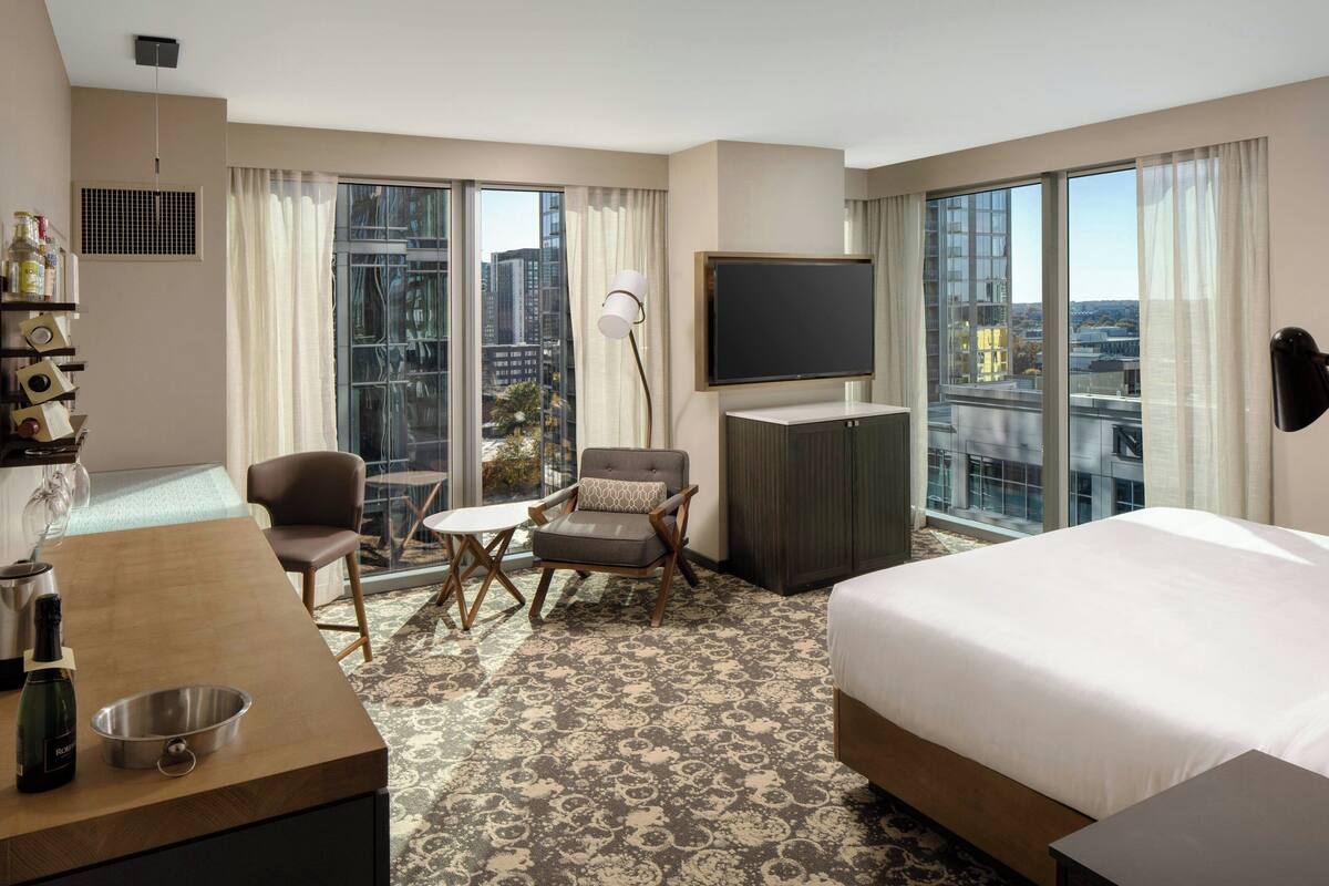 Premium bedding, minibar, in-room safe, desk
