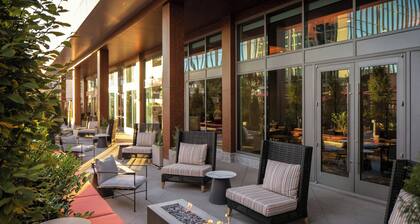 Epicurean Atlanta, Autograph Collection