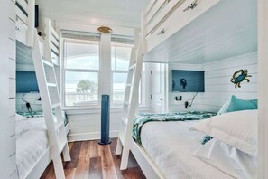 8 sovrum, strykjärn/strykbräda, gratis wi-fi och sängkläder