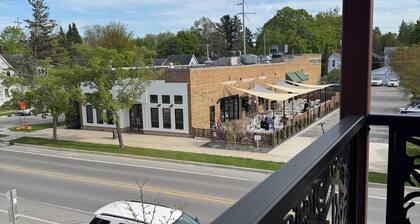 Traverse City, West side of downtown, Sleeps 6, Slabtown area