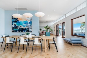 4 bedrooms, individually decorated, individually furnished