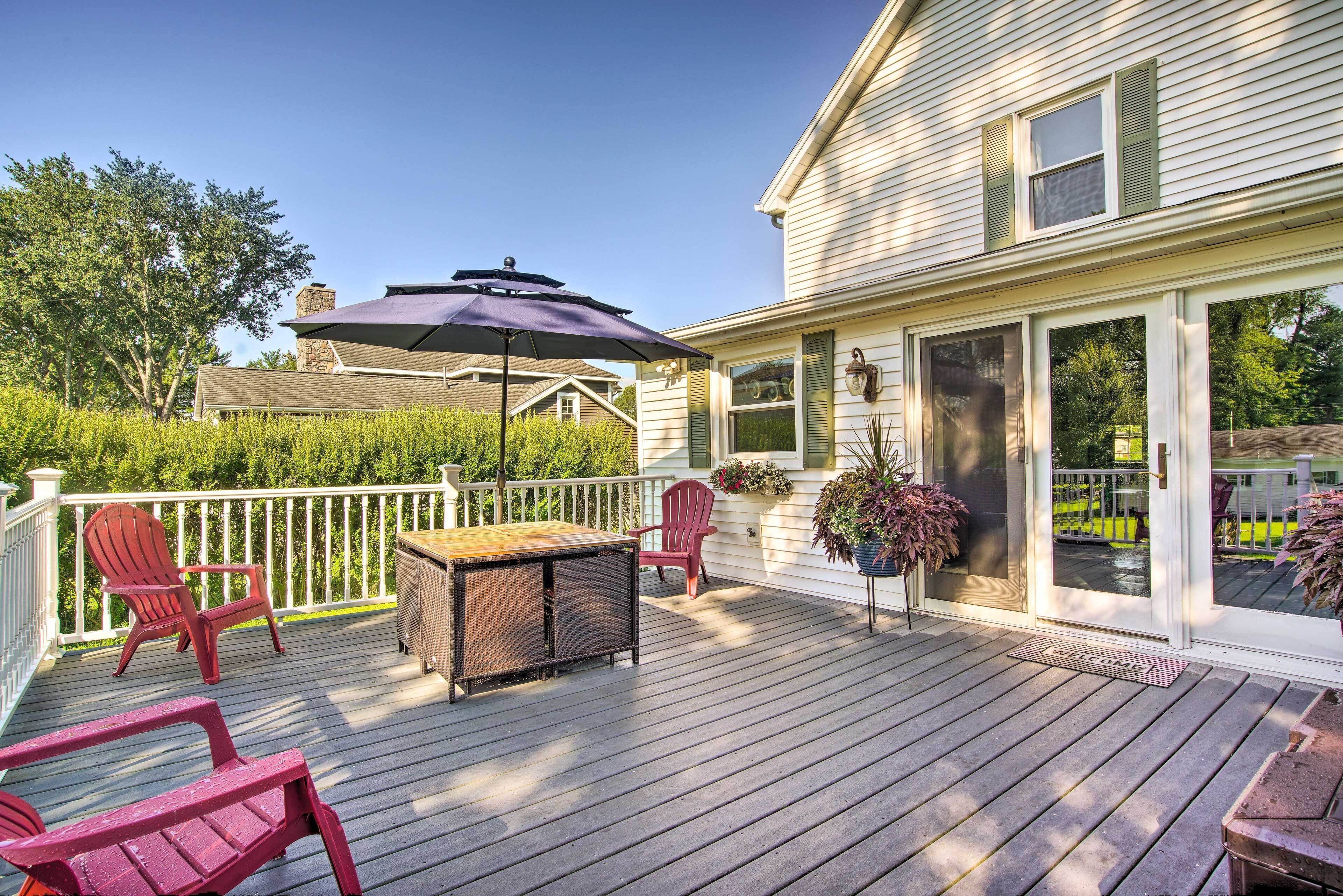 Lake Chautauqua Home < 1/2 Mile to Town & Water